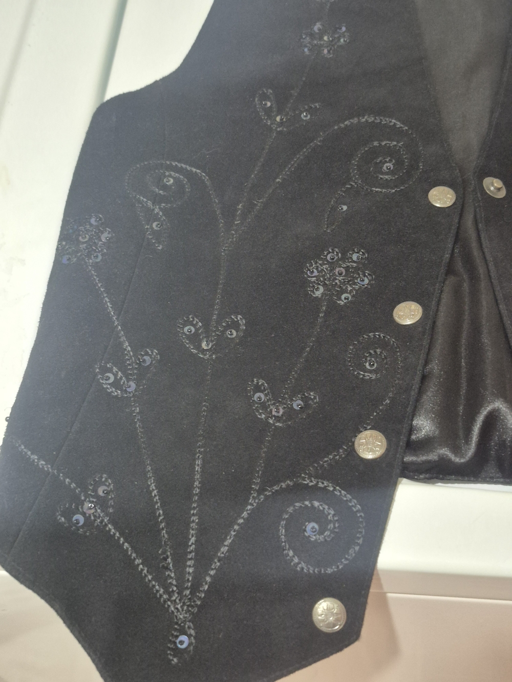 Source Unknown Black Embroidered Suede Vest - Picture 3 of 8